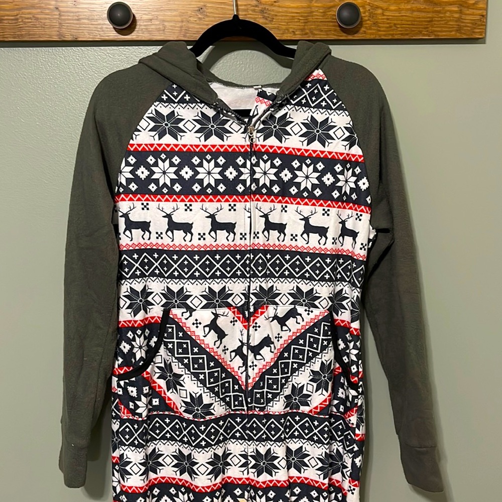 ONE Christmas/holiday onesie